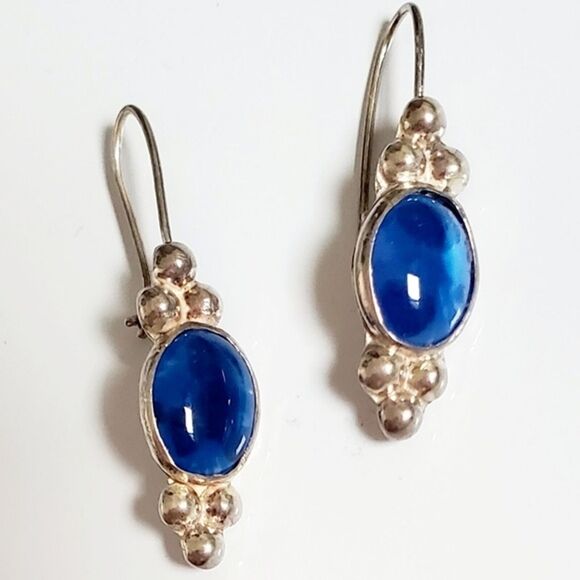 Vintage Sterling Silver Earrings with Lapis Lazuli - Picture 2 of 5